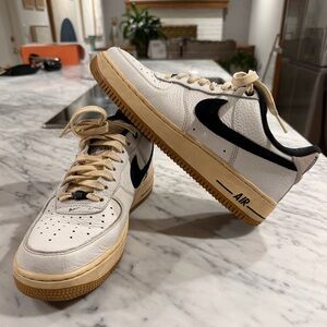 Nike Air Force 1 Low White and Black Sneaker Women’s Size 9